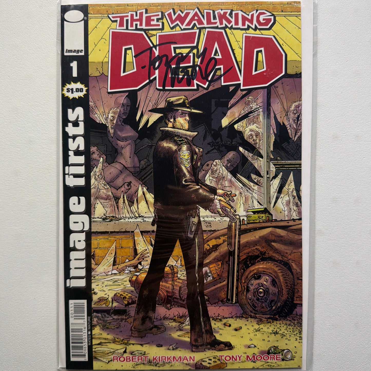 The Walking Dead #1 (NM-) Signed (Tony Moore)