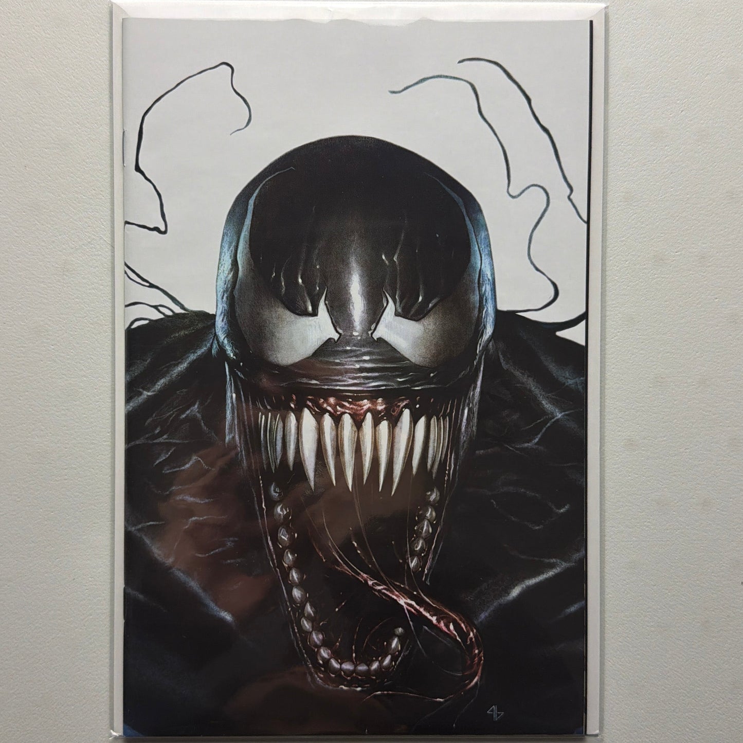 Venom #1 Virgin Variant (NM)