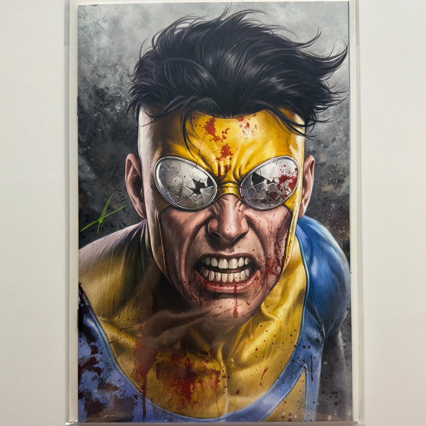 Invincible Returns #1 Virgin Variant LTD 1500 (NM)