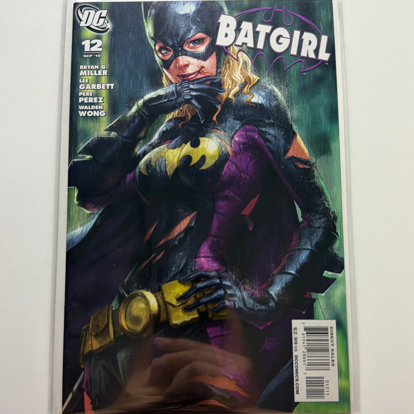 Batgirl #12 (NM-)