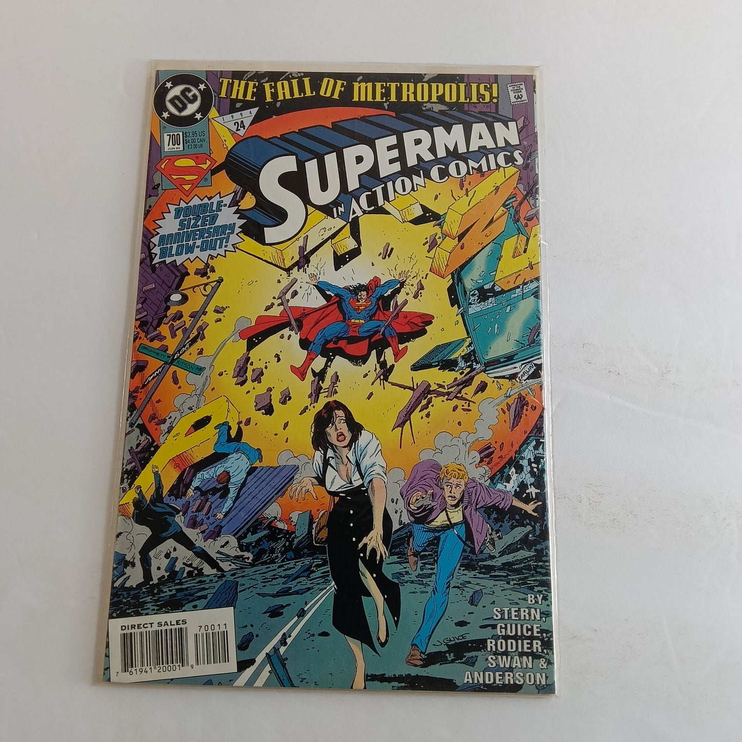 Action comics #700